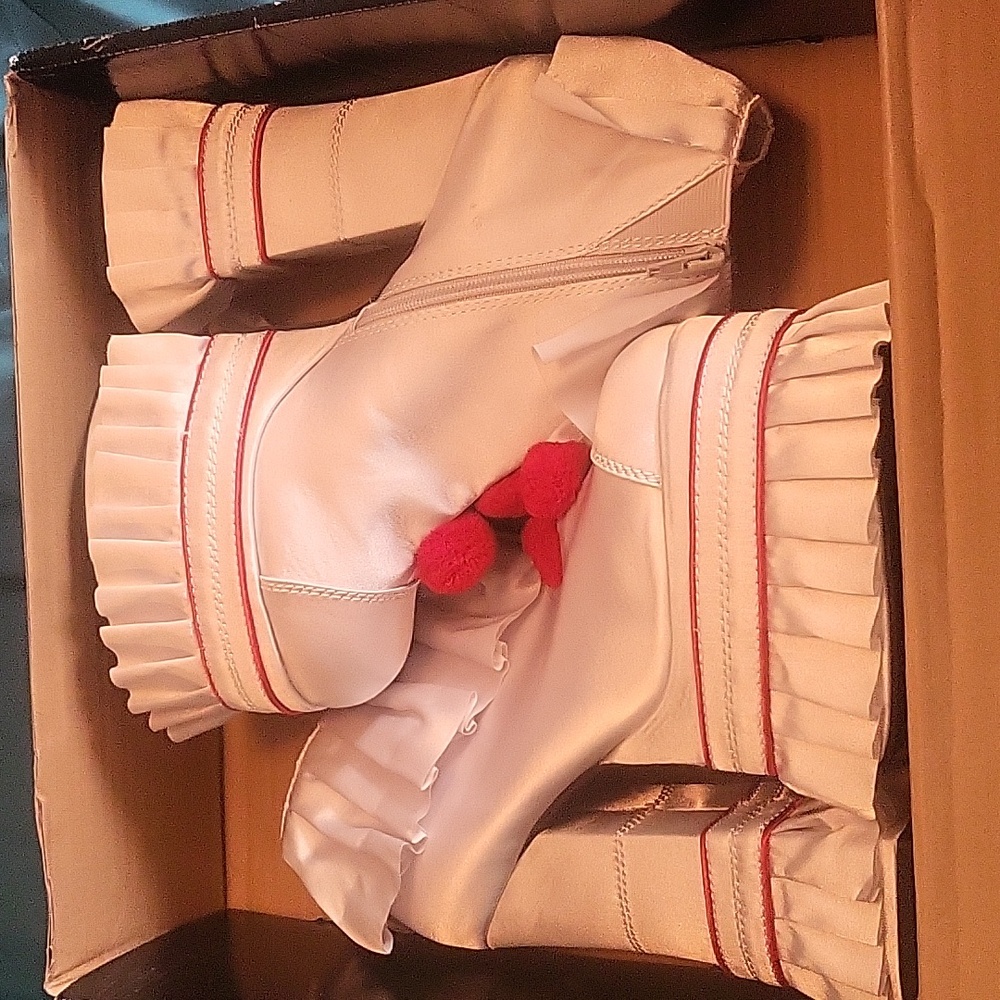 DOLLS KILL KILLER CLOWN PLATFORM BOOTS! - Picture 3 of 5